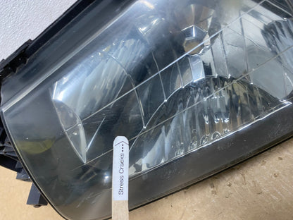 2003 2004 Subaru Forester Left Driver LH Headlight Halogen TYC AC1352 DW4