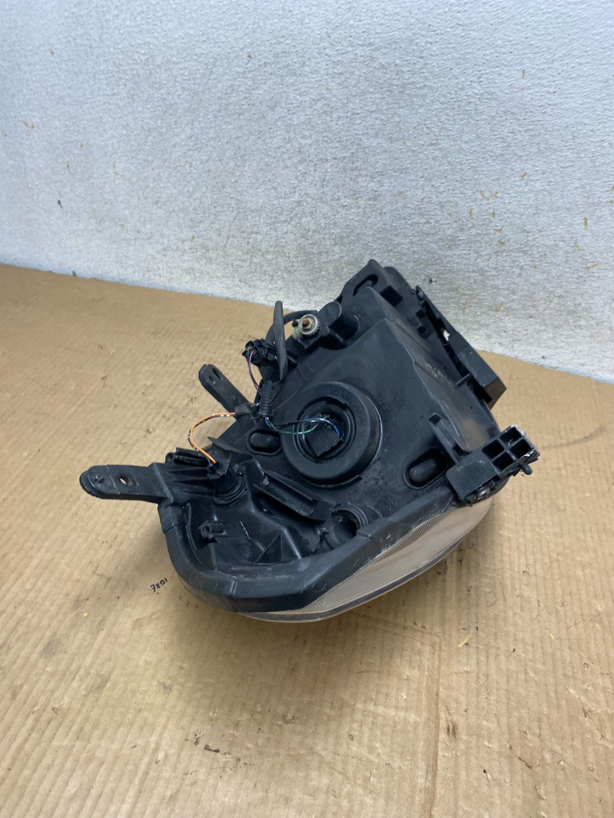 2008 to 2012 Nissan Versa Headlight Halogen Left Driver Lh Side AI8068 DW9