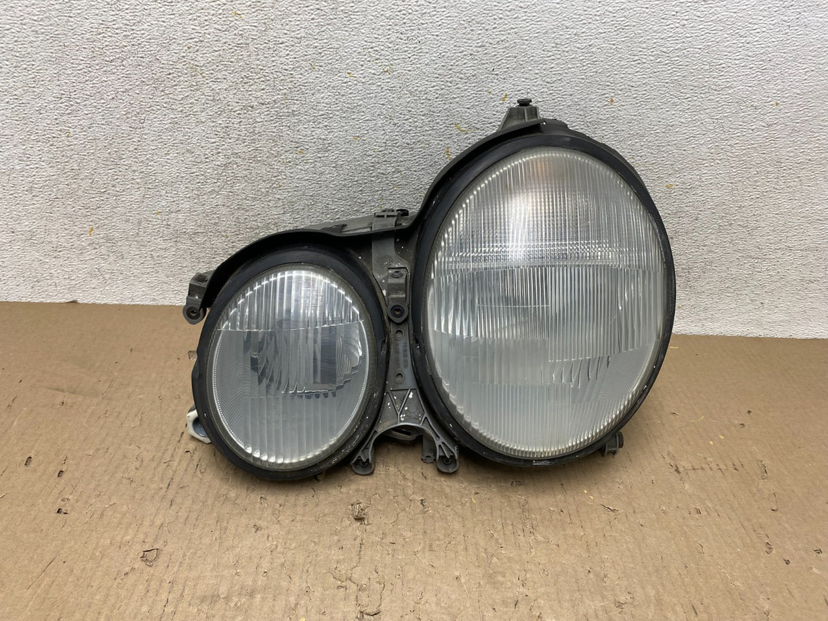 2000-2002 Mercedes E E320 E430 Left Driver LH Halogen Headlight AH5965 DW0