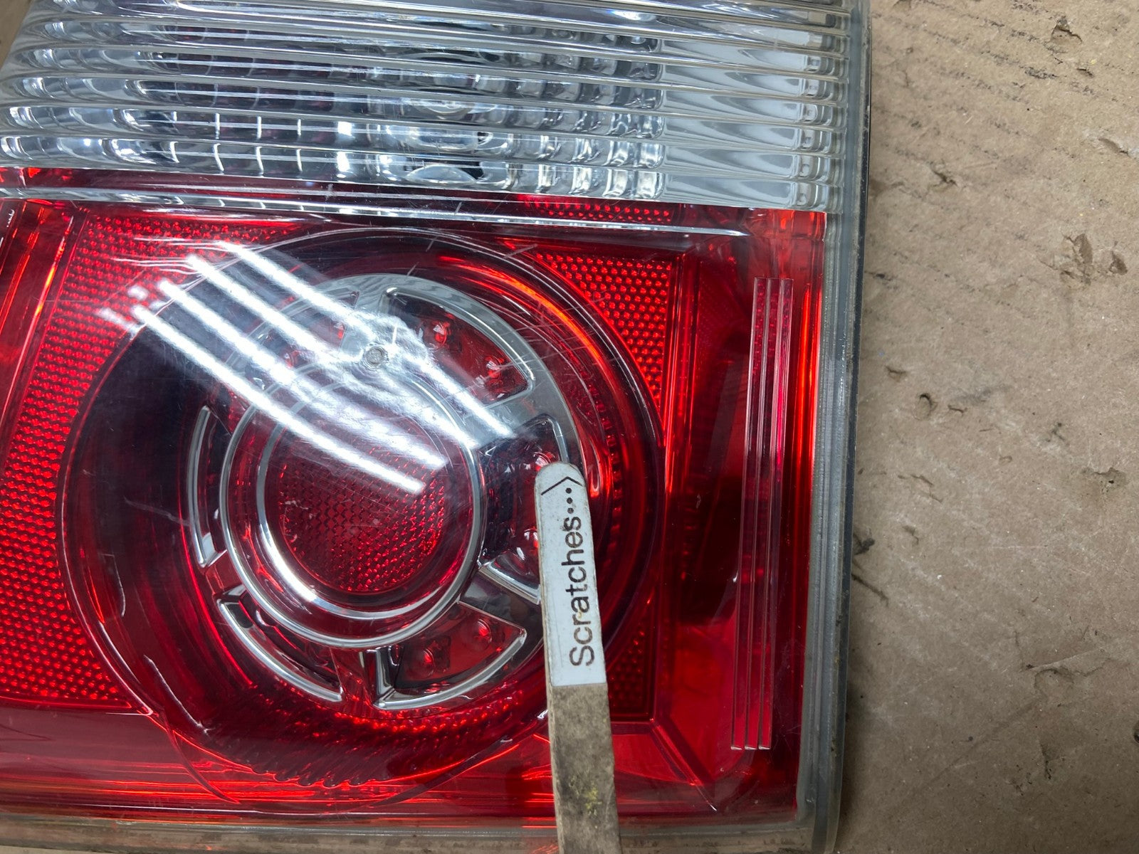2007 to 2012 GMC Acadia Right Passenger Rh Hatch Tail Light Inner AE8887 LK3