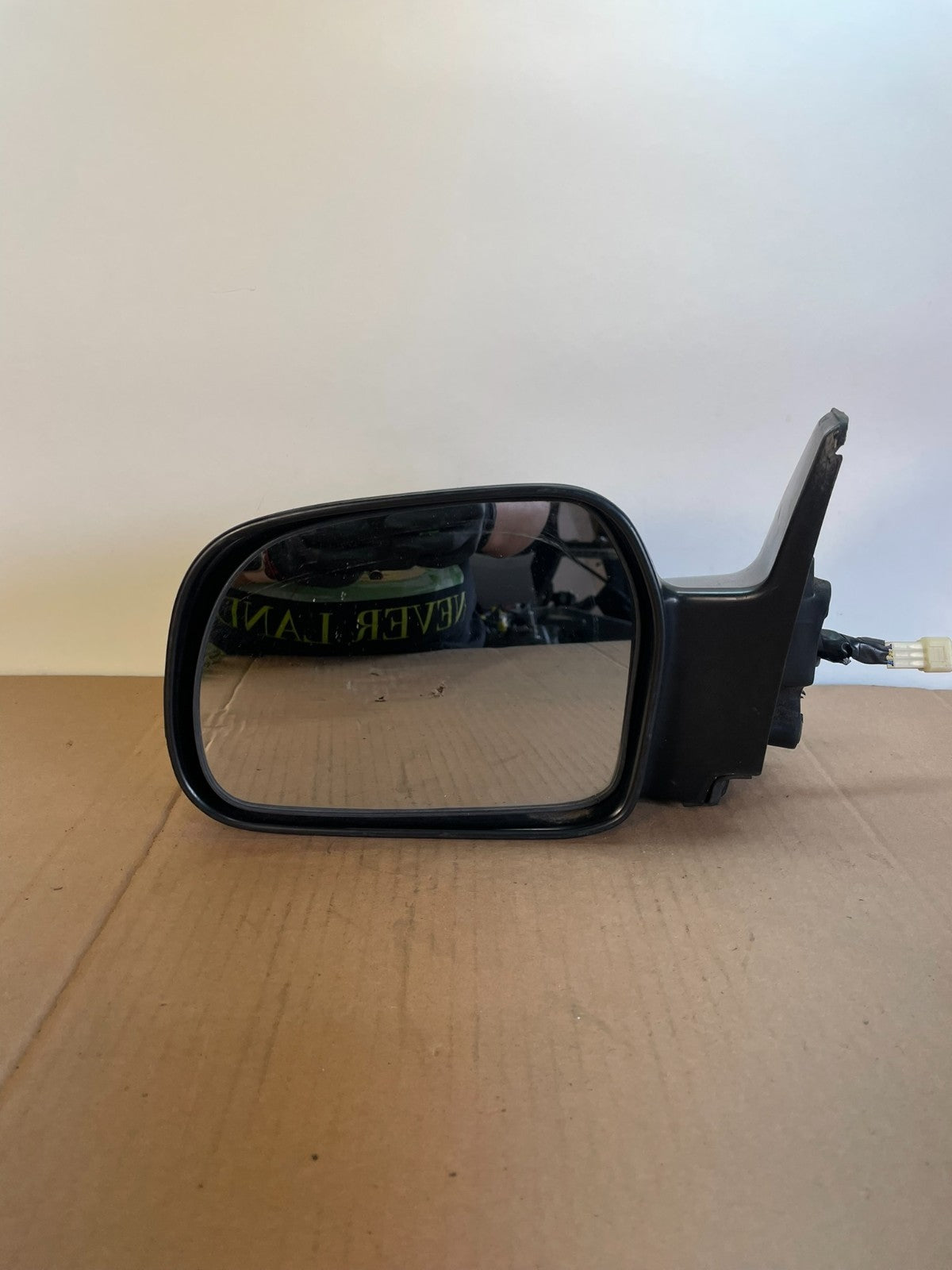 1999 to 2004 Chevrolet Tracker Left Driver LH View Door Mirror ag7732 DG8
