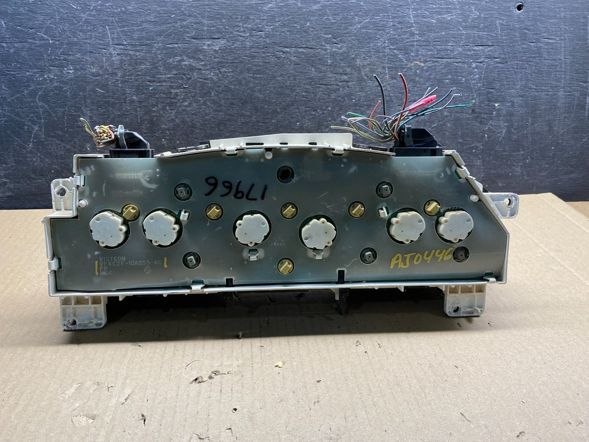 2004 to 2008 Ford E150 E250 Gauge Speedometer Cluster aj0446 DG3
