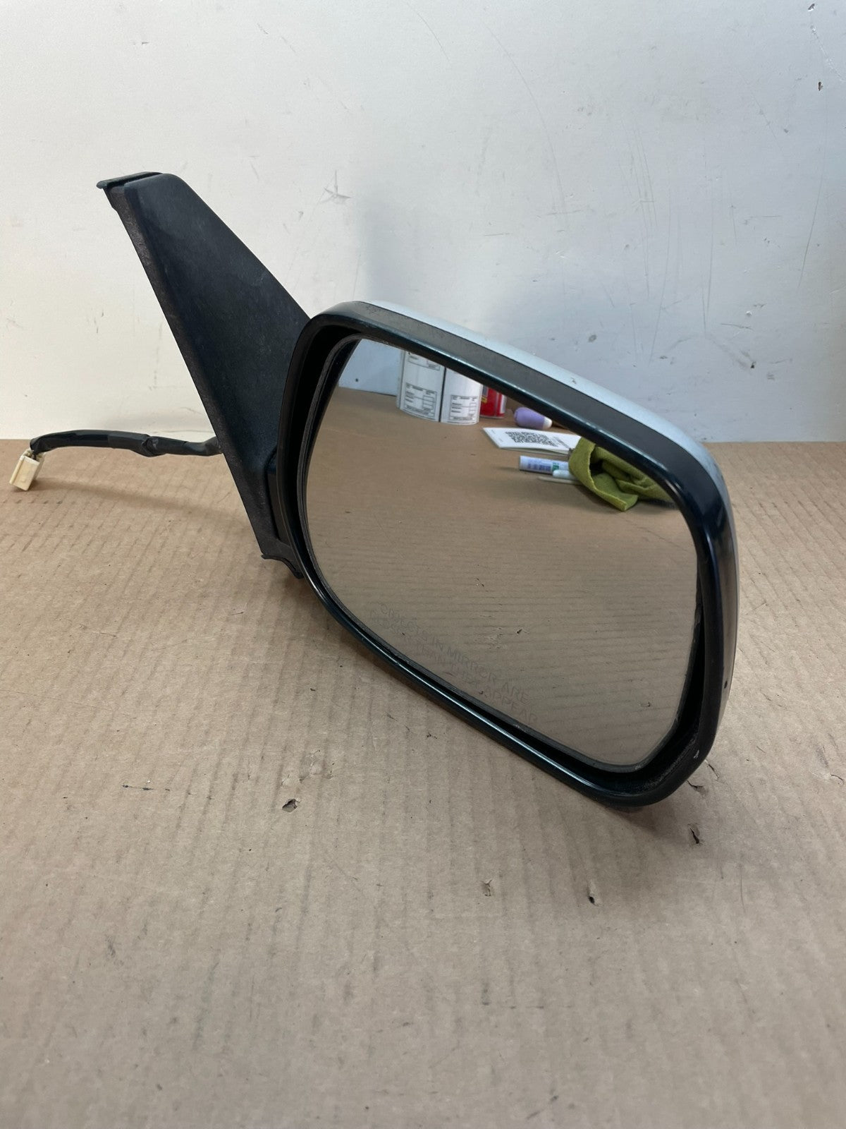 2004 to 2005 Toyota RAV4 Right Passenger RH Side View Door Mirror AJ1125 DG2