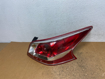 2013 2014 2015 Nissan Altima Right Passenger RH Side Tail Light AE2617 LK0