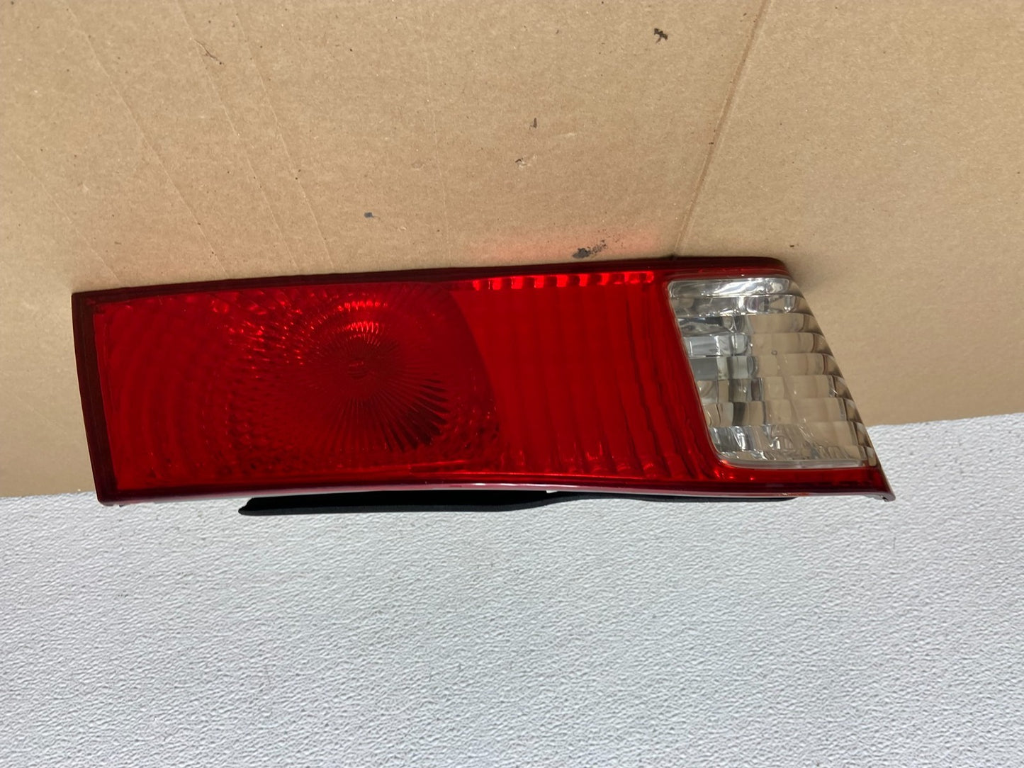 2000-2001 Toyota Camry Tail Light Left Driver LH Side Inner AB8013 DW0