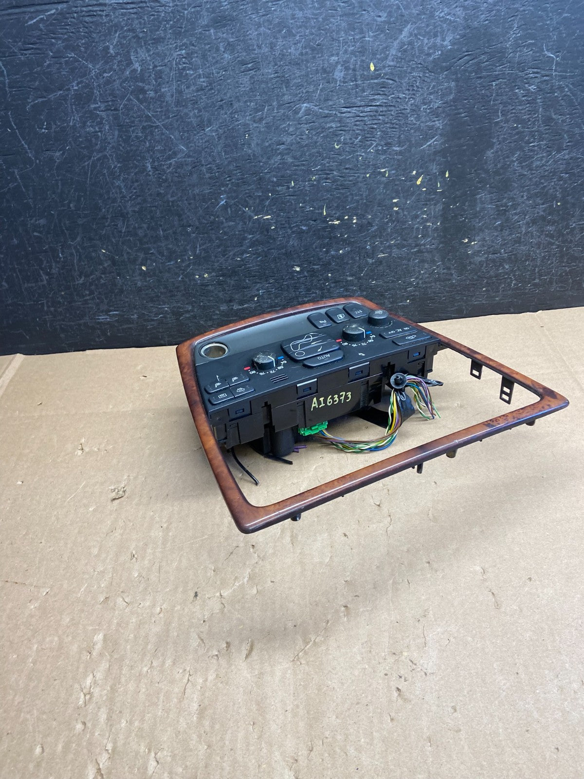 2001 - 2009 Volvo S60 Climate Control Radio Bezel Panel Trim AI6373 DG2