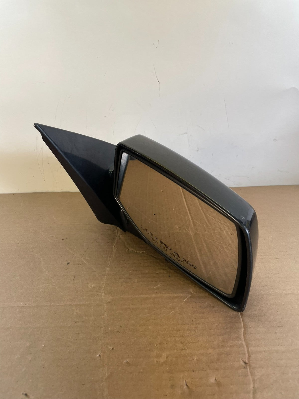 2004 to 2009 Cadillac SRX Right Passenger RH Side View Door Mirror AG9770 DW2