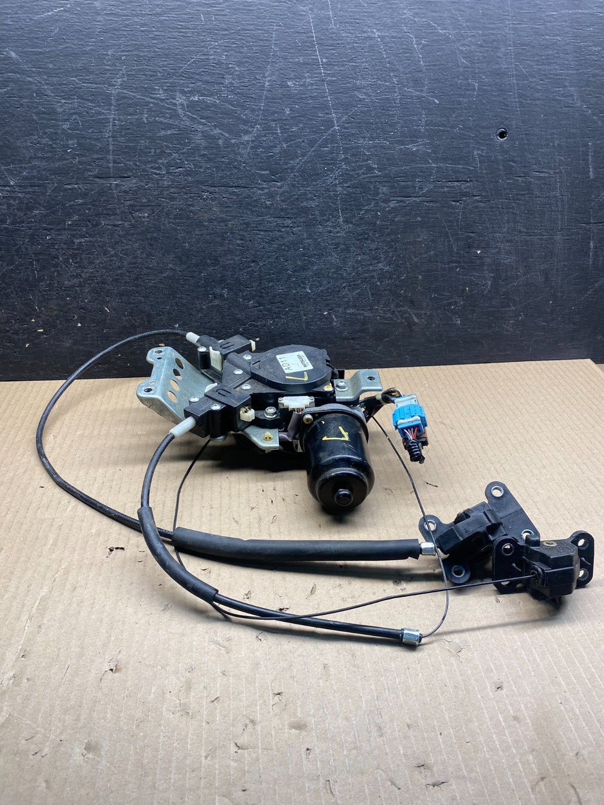 2005 - 2010 Honda Odyssey Left Lock Actuator ah7451 DG1