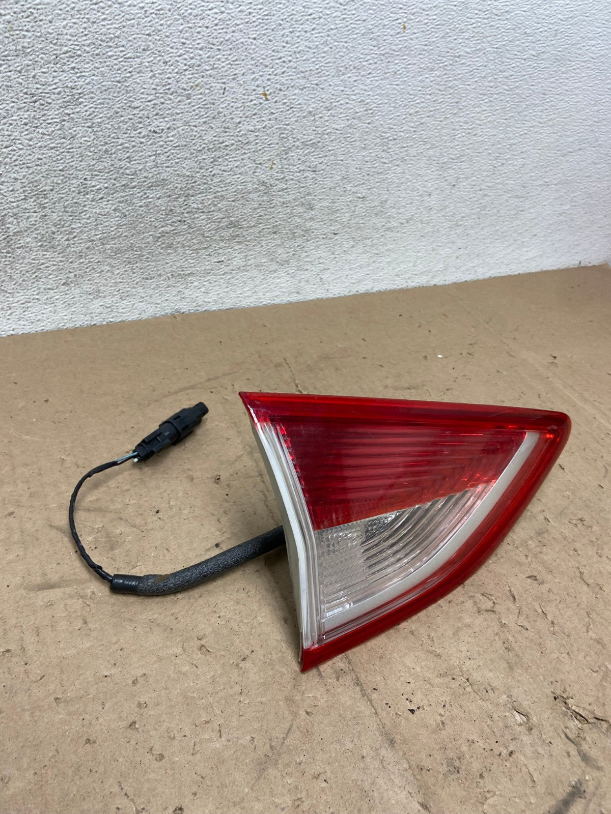 2013 to 2016 Ford Escape Left Driver LH Side Inner Tail Light AG5435 LK1