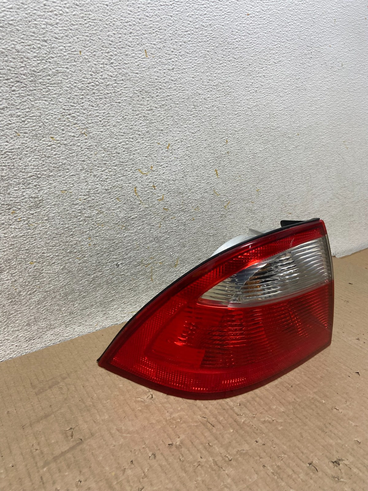 2002 to 2005 Saab 9-5 95 Left Driver LH Side Tail Light AJ1845 LK2