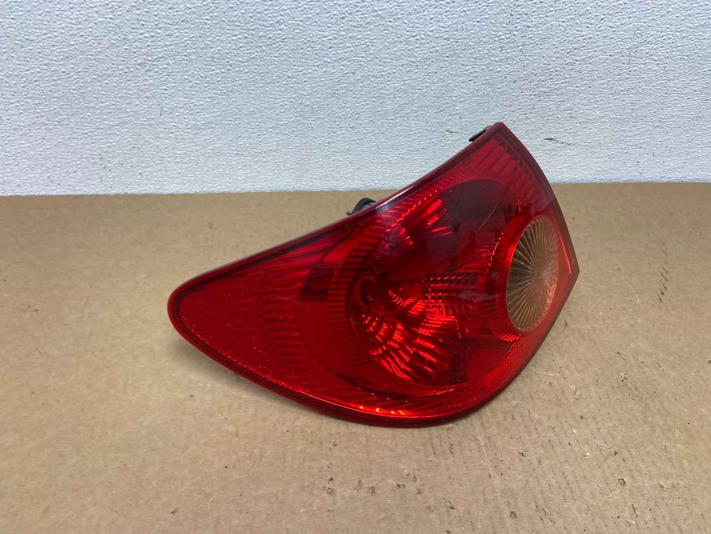 2005 to 2008 Toyota Corolla Left Driver Lh Side Tail Light Oem AC1240 LK2