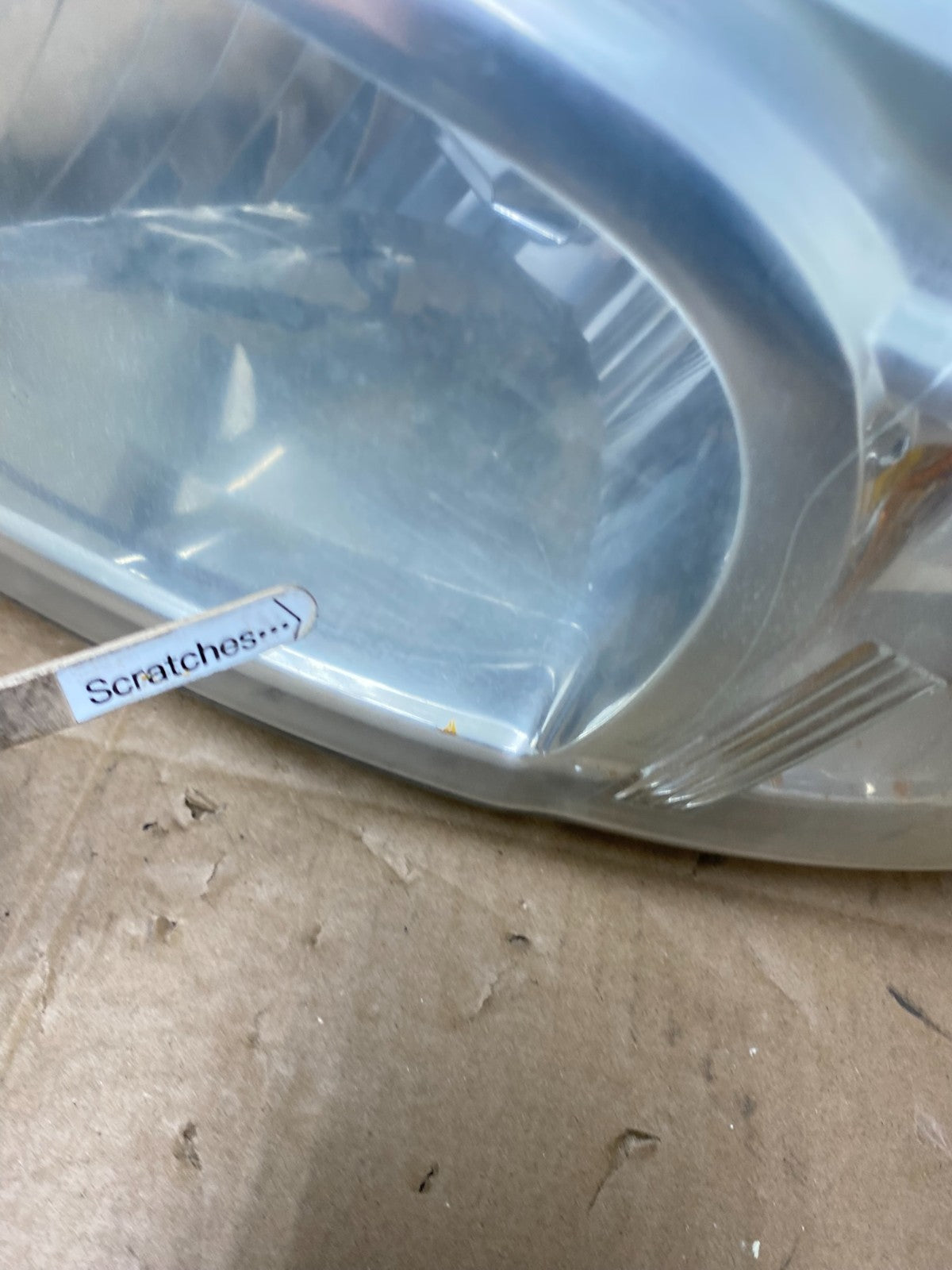 2008 to 2011 Mazda Tribute Left+Right Headlights Oem AC4005 DW4