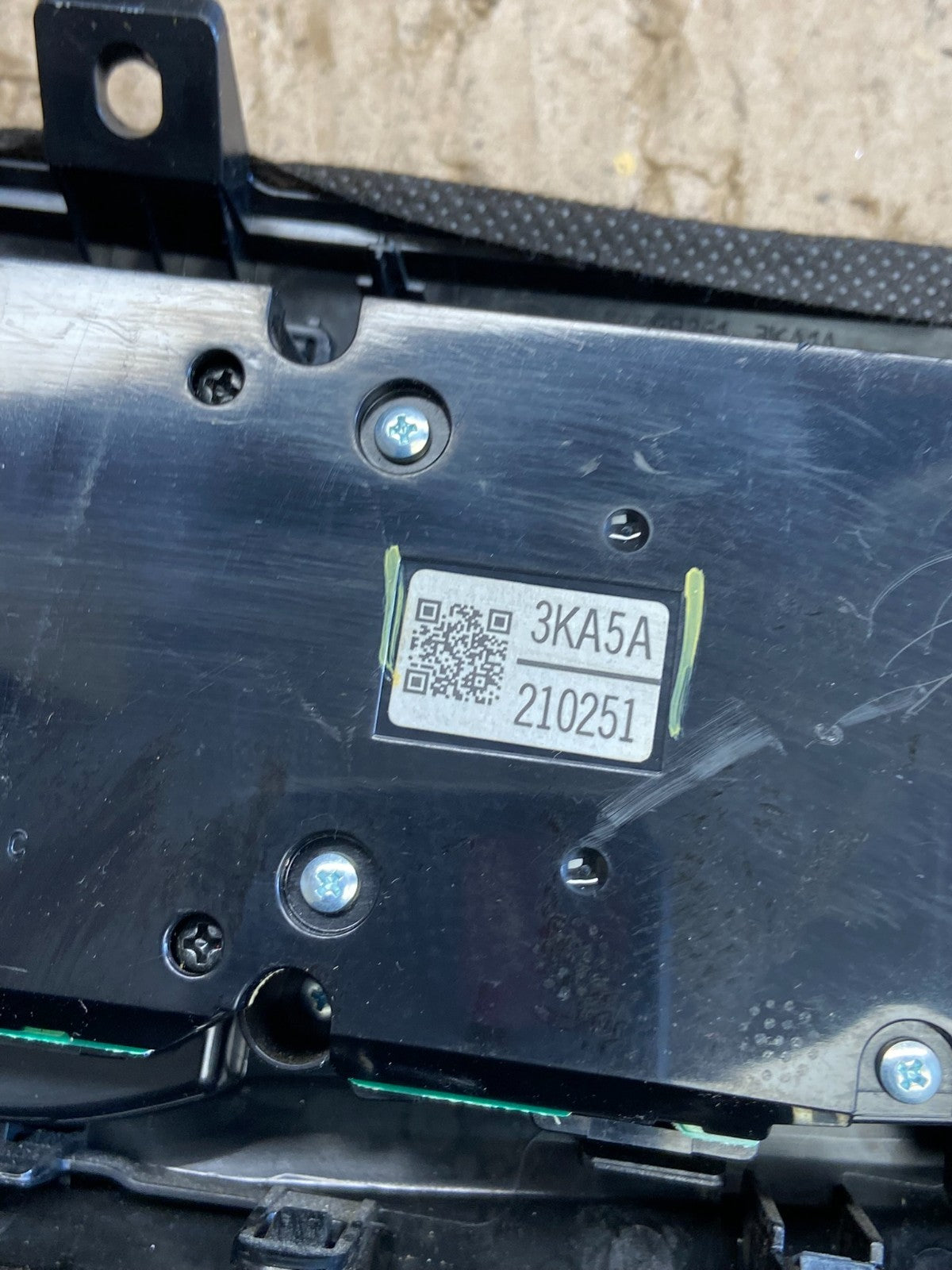 2013 to 2018 Nissan Pathfinder Radio Audio Climate Control OEM AB5602 DG5