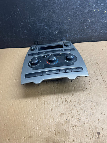 2005 to 2007 Jeep Commander Grand Cherokee A/C Climate Control Bezel AE4280 DG2