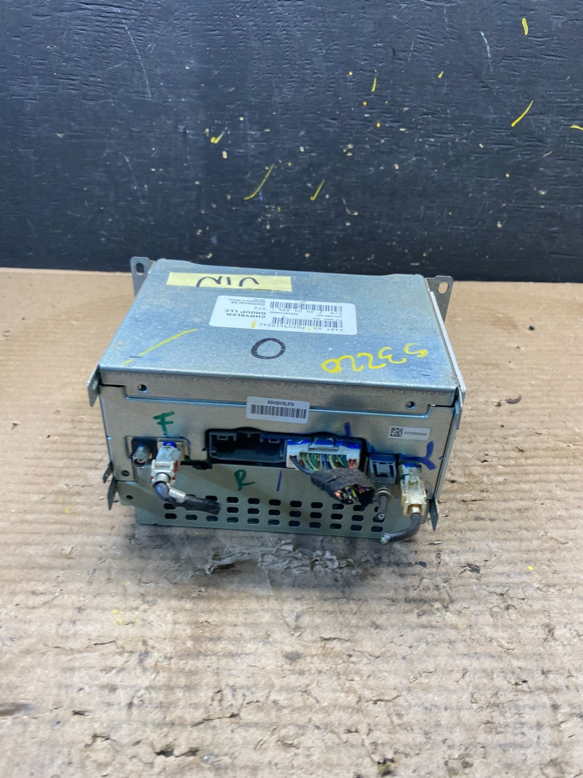 2015 - 2016 Dodge Journey Radio Info Media CD Player Unit OEM S3220 DG3