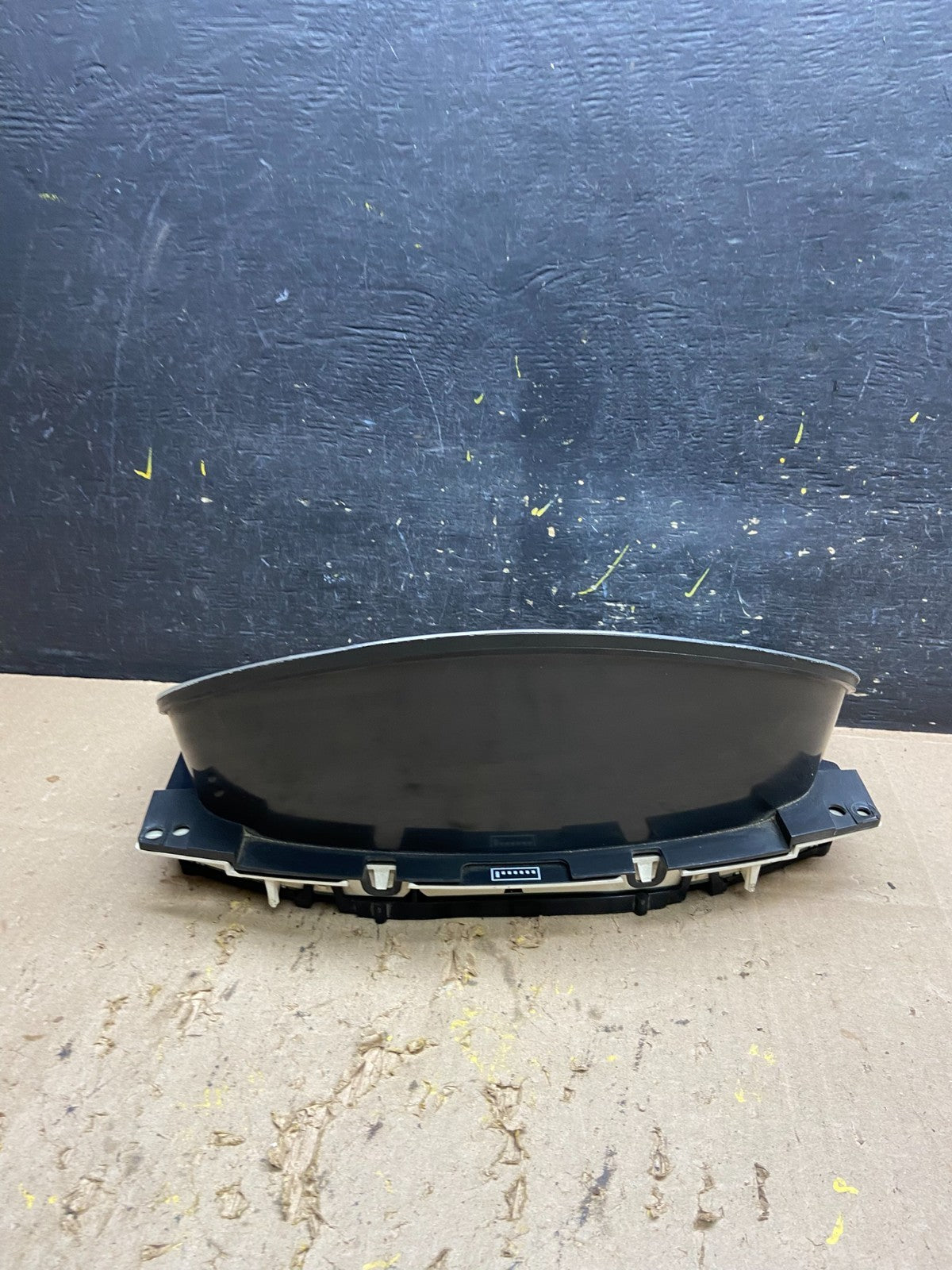 2004 to 2007 Chevrolet Express Speedometer Cluster Gauge U5682 DG4