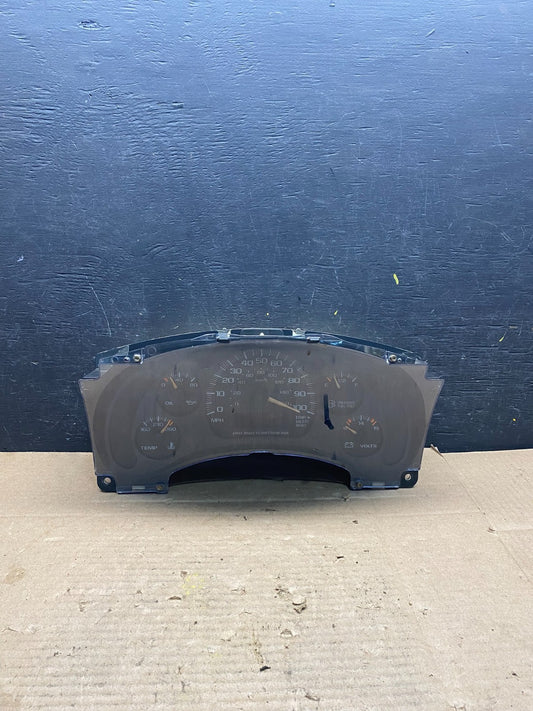 2001 to 2002 Chevrolet Express Speedometer Cluster Gauge Q2321 DG0
