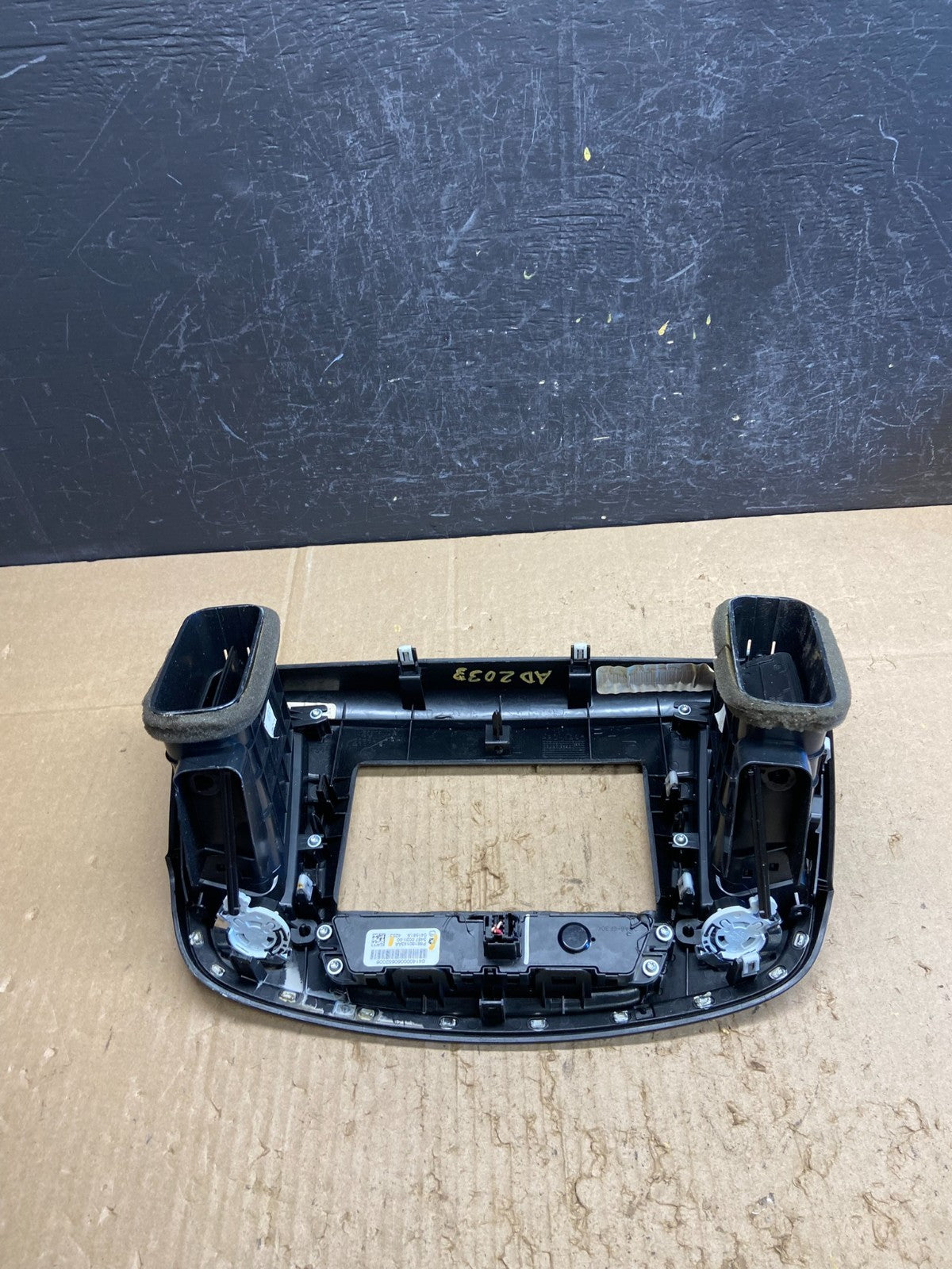 2015 to 2016 Chrysler 200 Radio Dash Bezel Trim Vent Hazard Panel ad2033 DG4