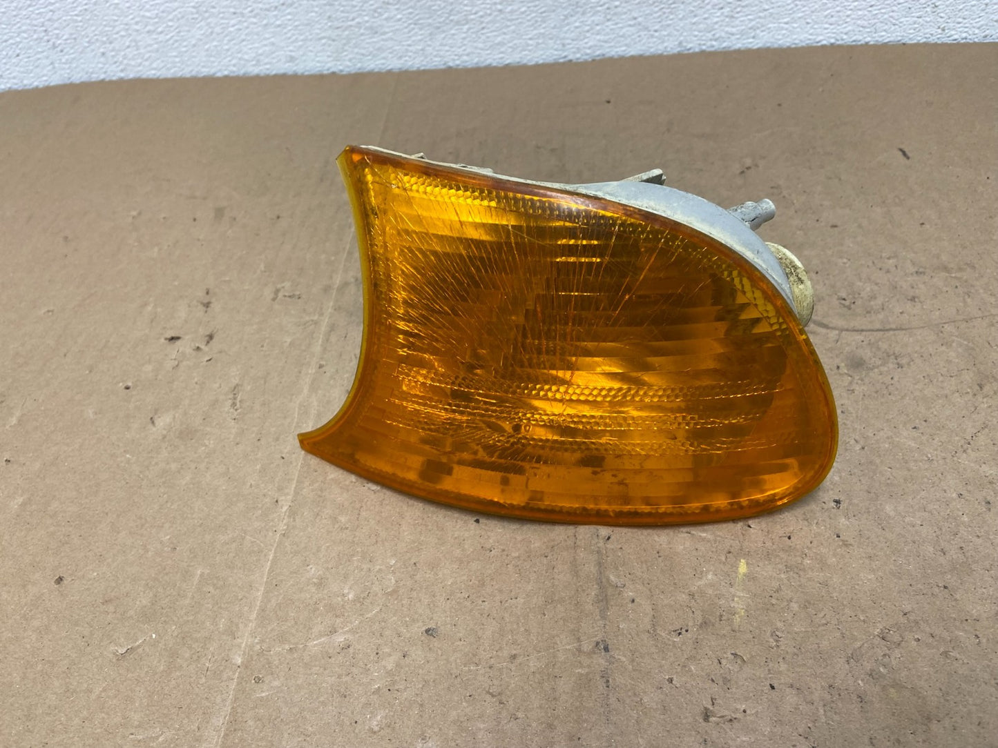 2000 to 2003 BMW 325Ci 330Ci E46 Coupe Left Driver LH Turn Signal AC5803 DW0