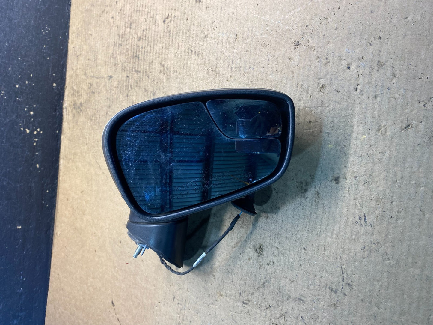 2011 to 2019 Ford Fiesta Right Passenger Side View Door Mirror Oem AA3036 MS4