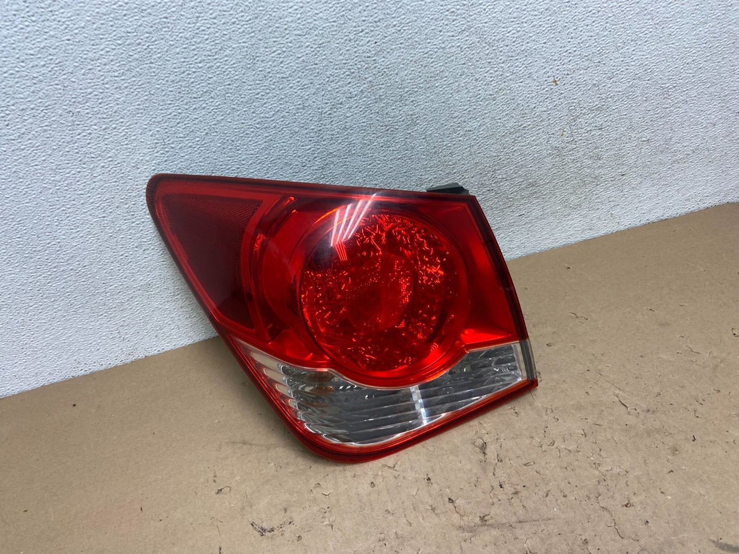 2011 2012 2013 2014 Chevrolet Cruze Left Driver LH Side Tail Light AG43300