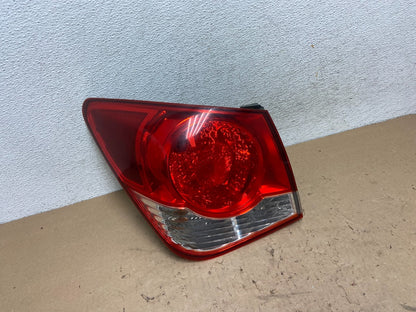 2011 2012 2013 2014 Chevrolet Cruze Left Driver LH Side Tail Light AG43300