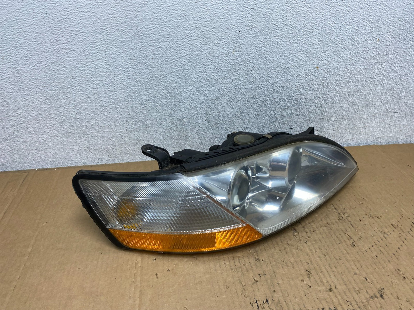1992 to 1994 Lexus Es300 Right Passenger RH Headlight Halogen AD1079 DW2