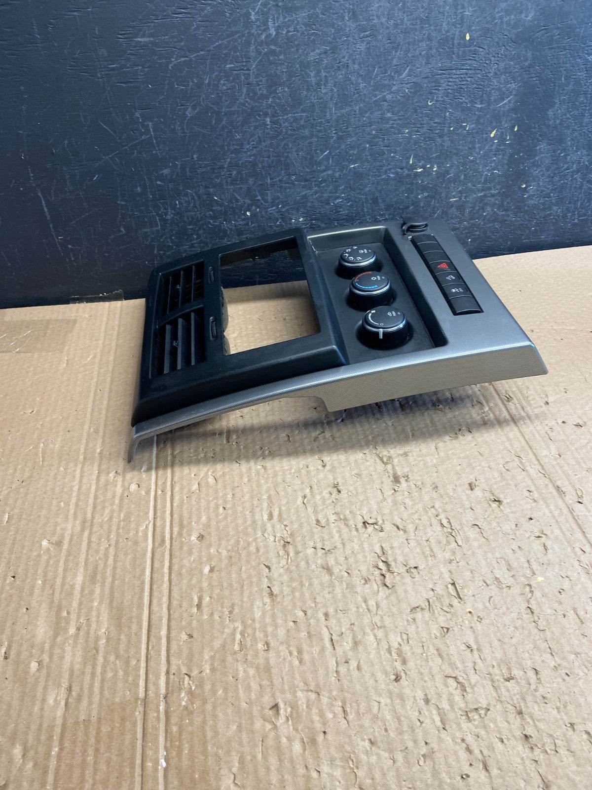 2008 to 2012 Jeep Liberty Dash Climate Temperature Control Radio Bezel AF6462 DW1