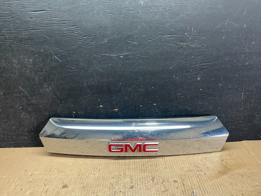 2010-2015 Gmc Terrain Lift Gate Handle Trim Back Up Camera Chrome Panel M6124 DG0