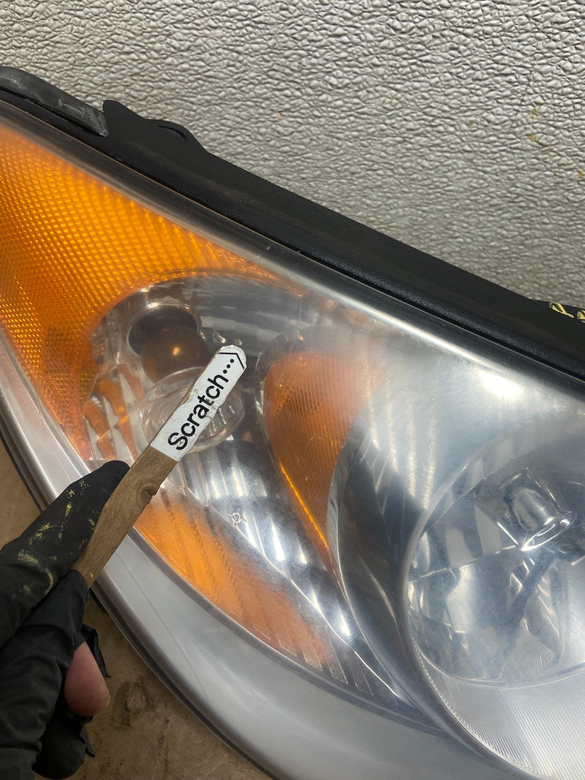 2007 2008 2009 2010 Hyundai Elantra Right Passenger Side Headlight OEM AA36403