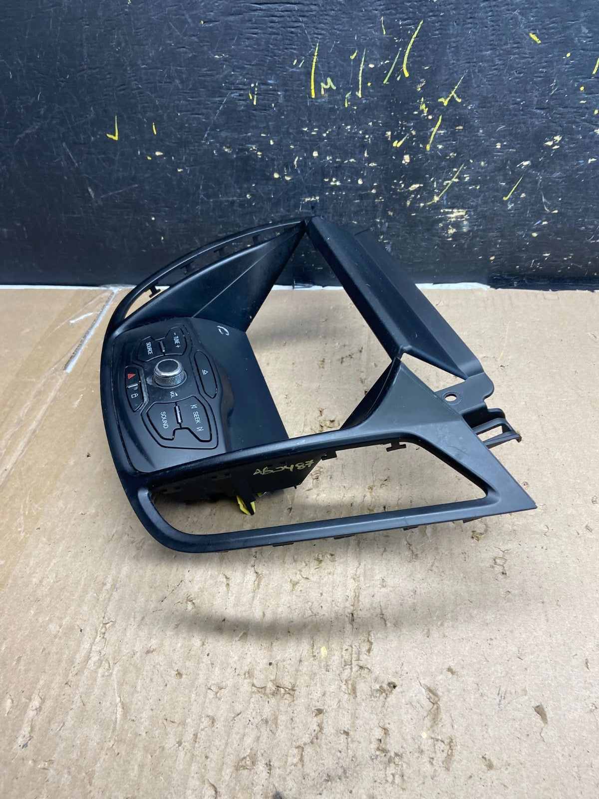 2013 2014 2015 2016 Ford Escape Dash Radio Control Panel Bezel AB5487 DG2