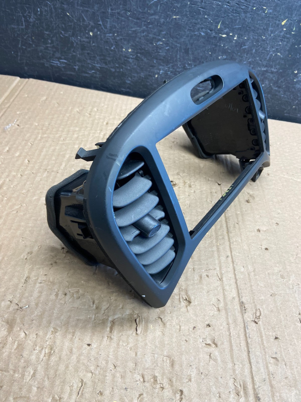 2014 to 2017 Nissan Juke Center Console Radio Bezel Trim AF6369 DG3