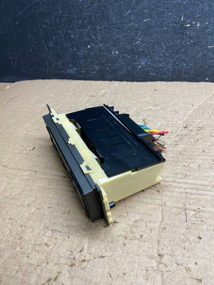 1998 to 2002 Lincoln Town Car Climate Control Panel AF2353 DG2