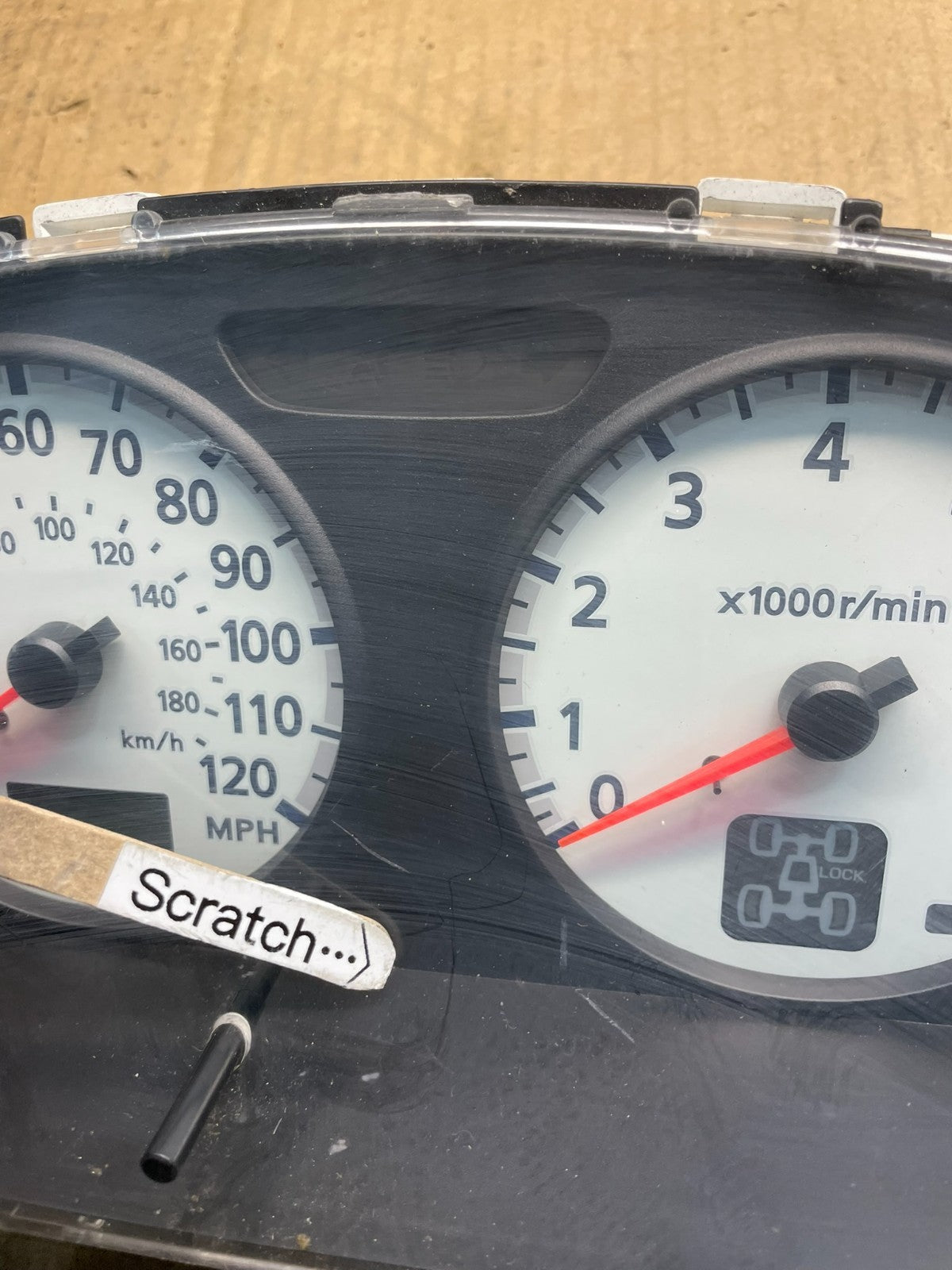 2000 Nissan Pathfinder Speedometer Cluster Gauge OEM W7182 PS2