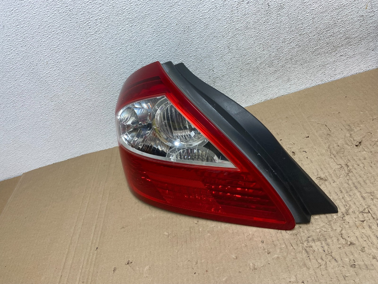 2002 2003 2004 Infiniti Q45 Left Driver LH Side Tail Light AF2867 DG1