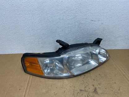 Sedan 2000 2001 Nissan Altima Headlight Right Passenger RH AD3176 DW2