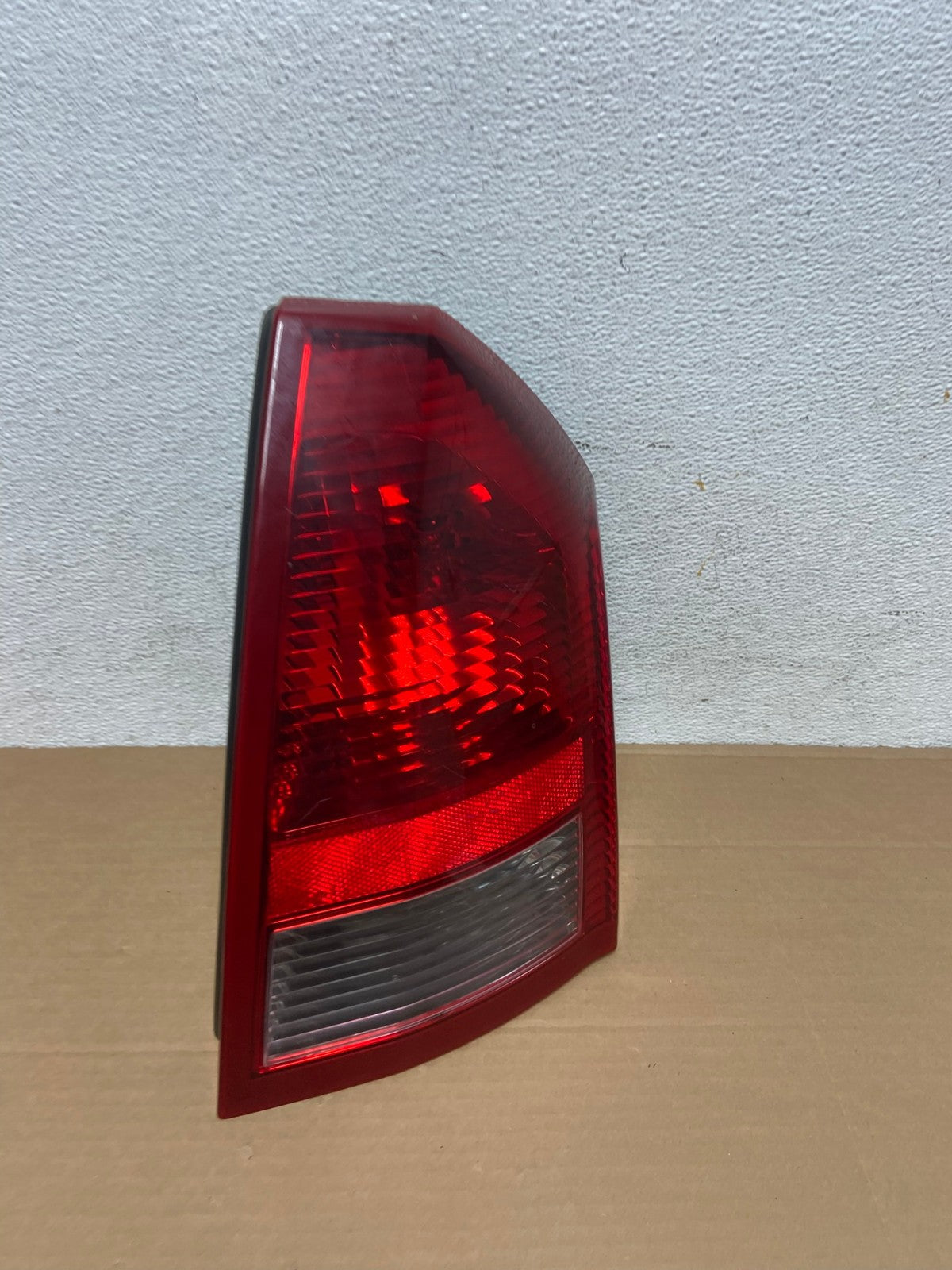 2005 2006 2007 Chrysler 300 Right Passenger Rh Side Tail Light AD4134 LK2