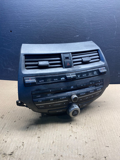 2008 - 2012 Honda Accord Front Radio Control AM./FM CD Climate Control AC8941 DG0