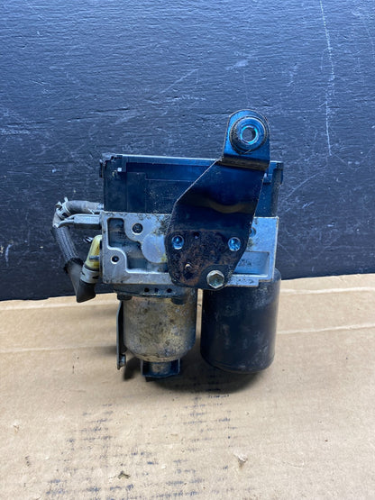 2004 - 2009 Toyota Prius ABS Brake Pump Anti Lock Module AD7585 DG2
