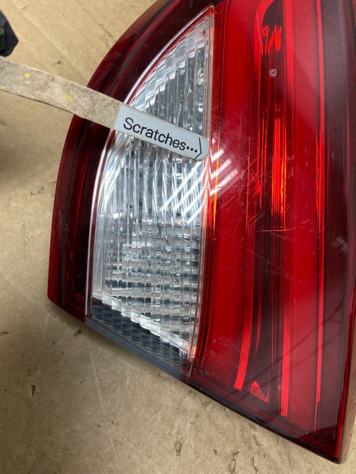 2015 to 2017 Chrysler 200 Sedan Right Passenger  Inner Tail Light AB4869 LK3