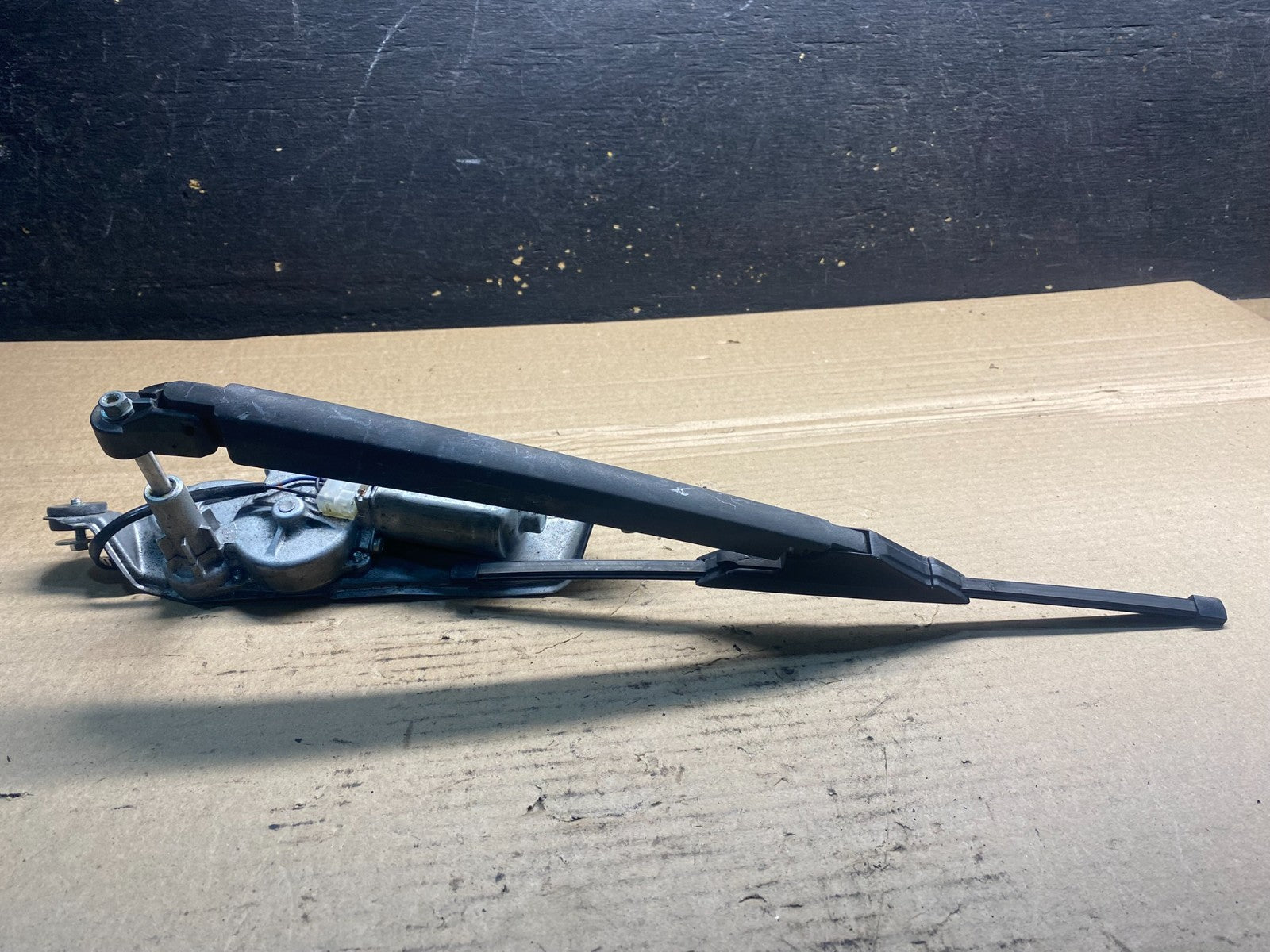 2007 to 2012 Mazda CX-7 CX7 Windshield Rear Wiper Motor aa3271 DG3
