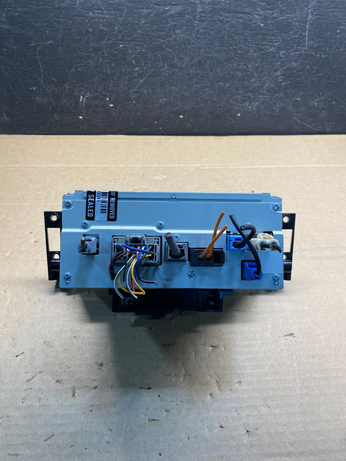2012 to 2013 Land Rover Range Rover LR4 Radio Gps Cd Mechanism AE8174 DG5