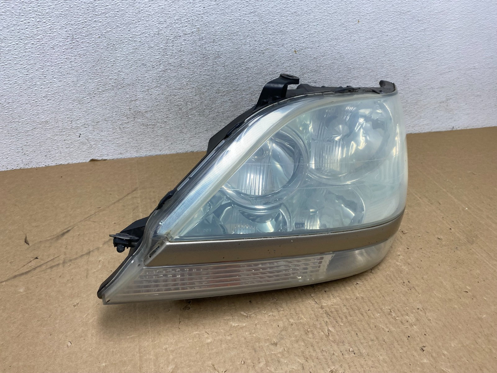 2001 2002 2003 Lexus RX300 Left Driver Headlight Xenon HID AG0548 DW2