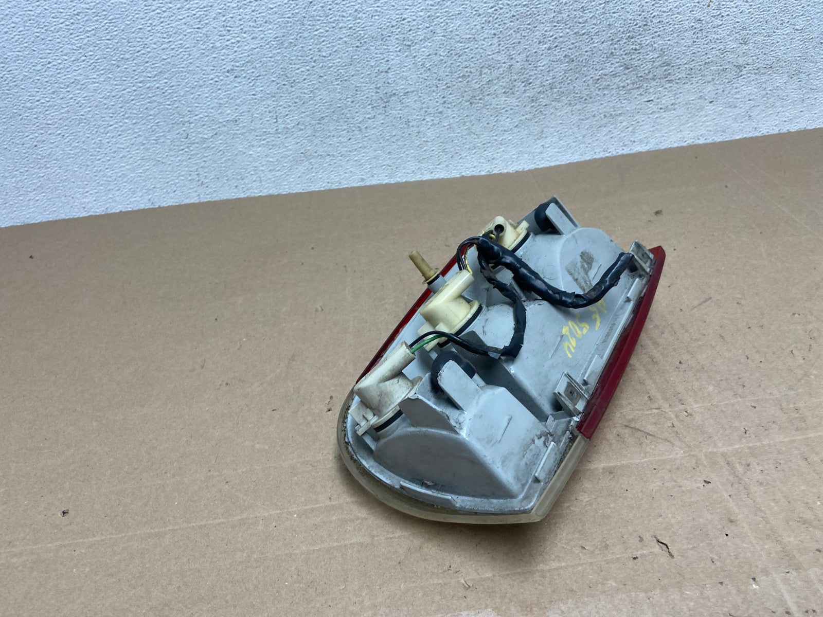 1995 to 2005 Chevrolet GMC Blazer S10 Right Passenger RH Tail Light AE5024 LK6