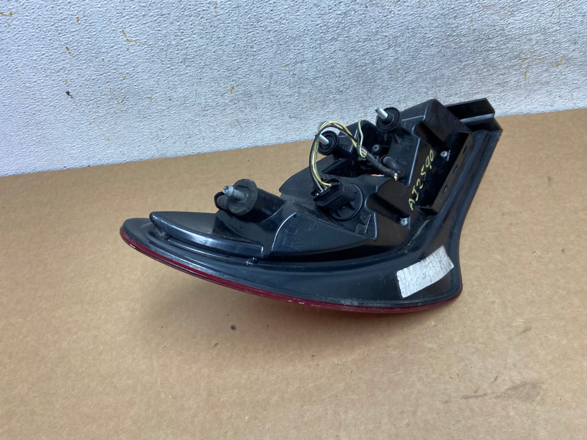 2011-2014 Chrysler 200 Sedan Right Passenger Side RH Tail Light AI2590 LK5