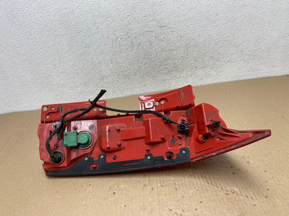 2010 to 2016 Cadillac Srx Left Driver Lh Side Tail Light AE7