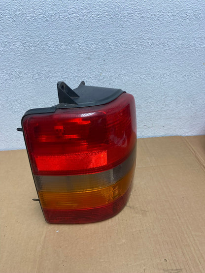 1993-1998 Jeep Grand Cherokee ZJ Left Driver Side Tail Light AC7479 LK2