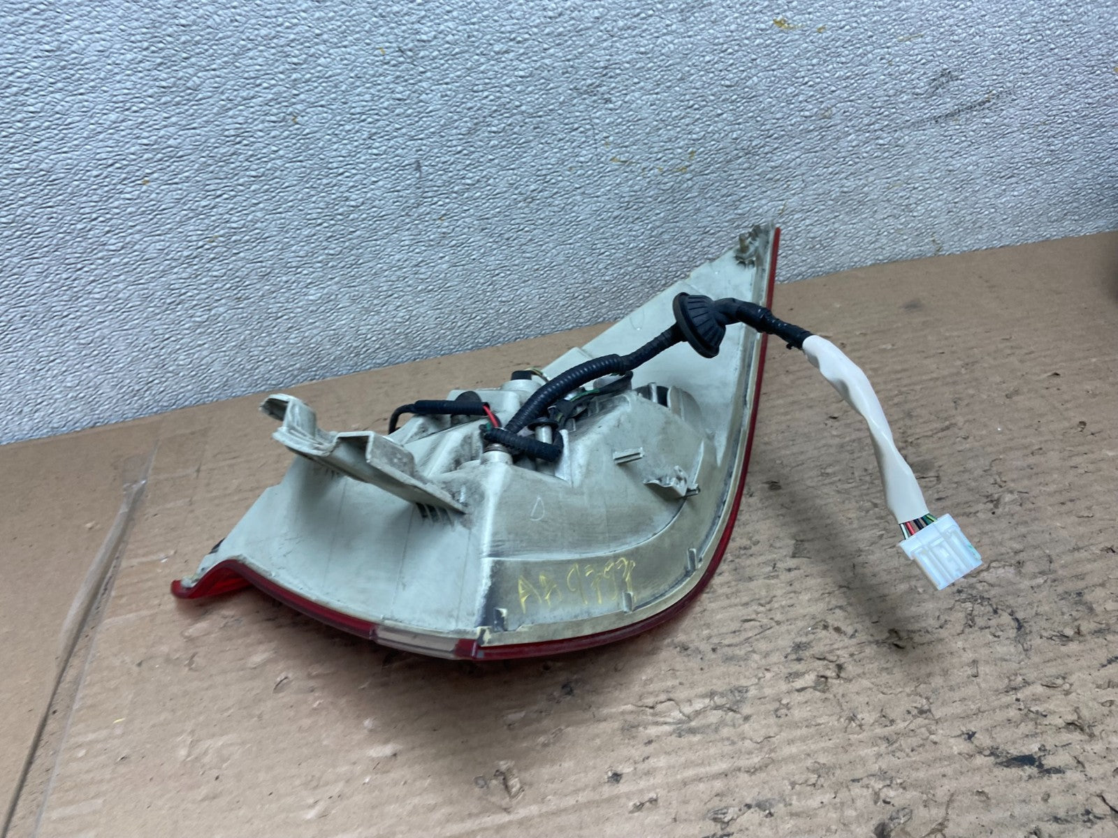 2010-2011 Honda Insight Left Driver LH Side Tail Light OEM AA9787 DG4