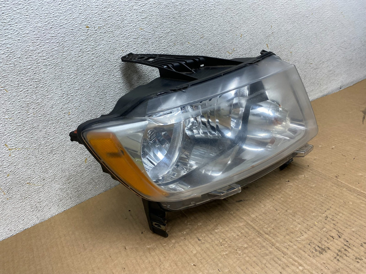 2011-2013 Jeep Grand Cherokee Right Passenger Halogen Headlight AI6581 DW2