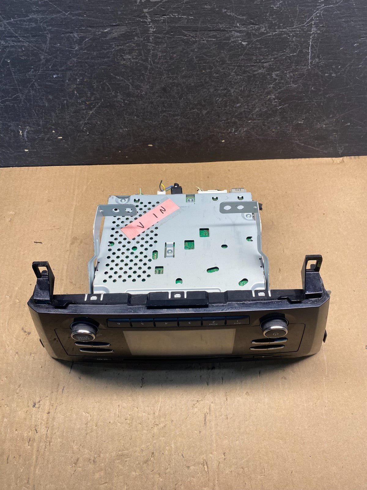 2017 to 2019 Nissan Rogue AM FM XM Radio CD Player Screen Receiver AE7820 DW4